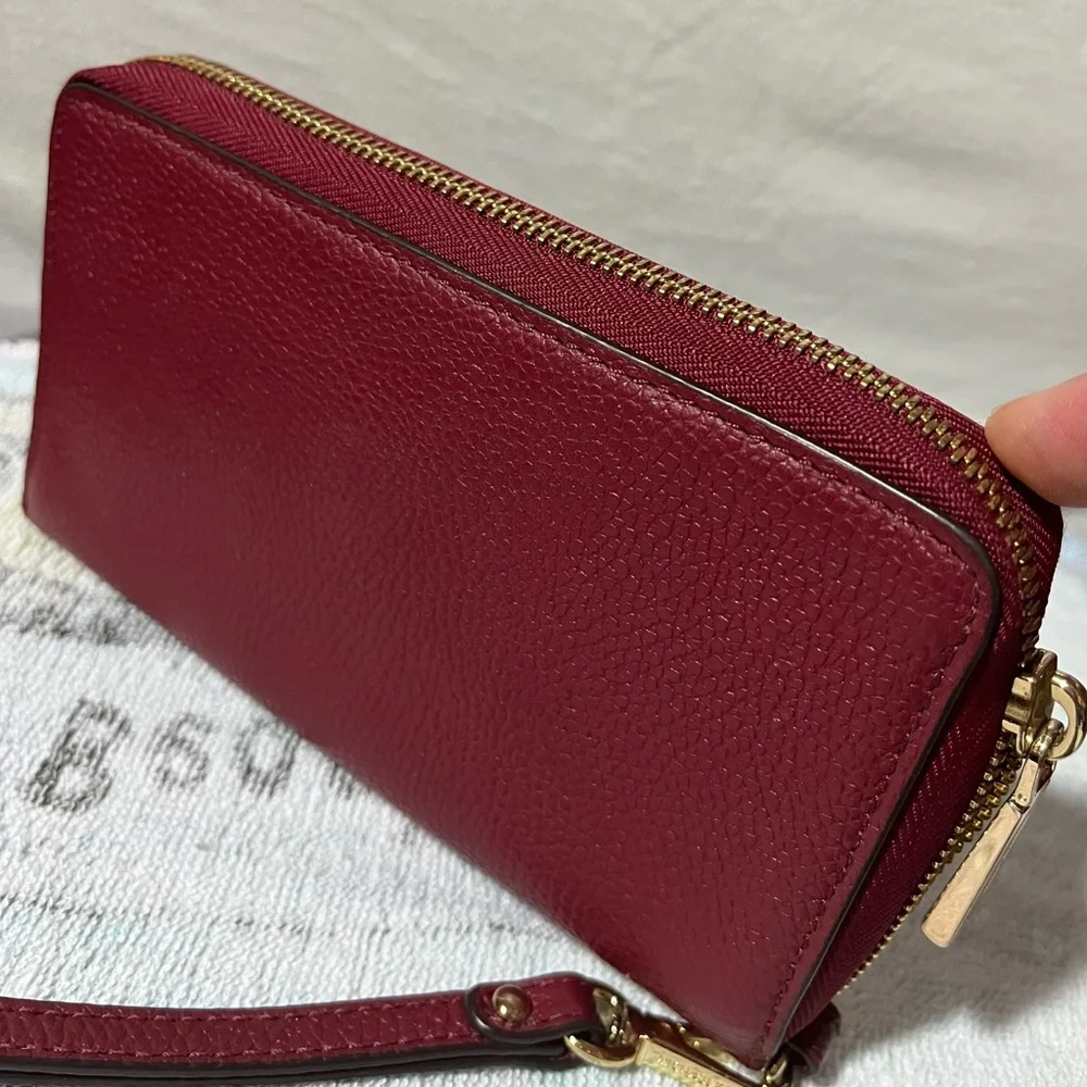 -‎ Michael Kors Red Women’s wallet OS